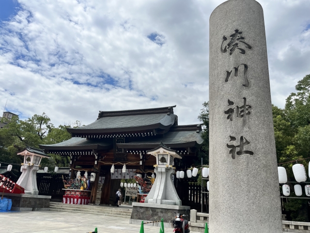 湊川神社の初詣の画像