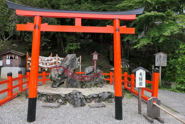 出雲大神宮夫婦岩